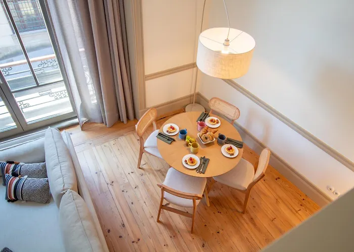 Apartman Charming Mezzanine In Aliados By Lovelystay Porto