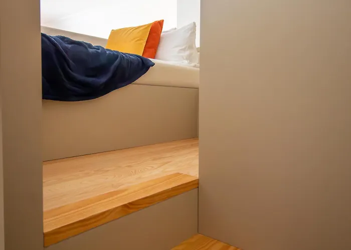 Charming Mezzanine In Aliados By Lovelystay Apartman