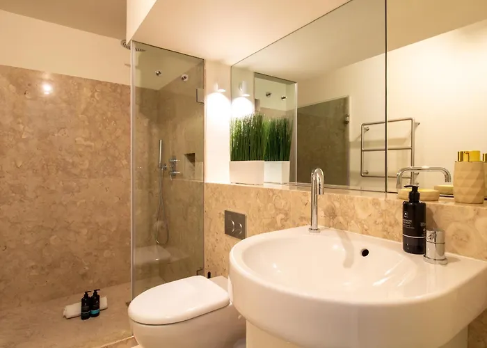 Charming Mezzanine In Aliados By Lovelystay Apartman *