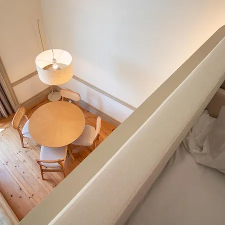 Charming Mezzanine In Aliados By Lovelystay *